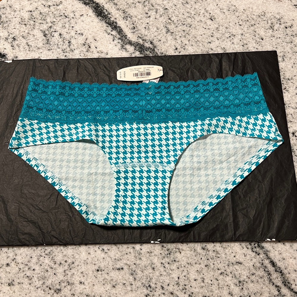 NWT Victoria’s Secret Teal Houndstooth Low Rise cotton Lace Hiphugger Panties XS